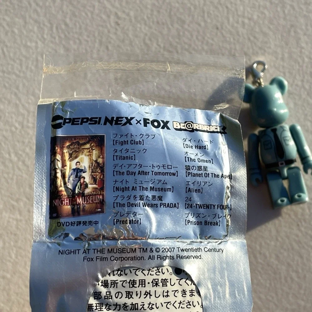 NIGHT AT THE MUSEUM FOX Movie Bearbrick 70% Strap Pepsi NEX Medicom Toy Figure